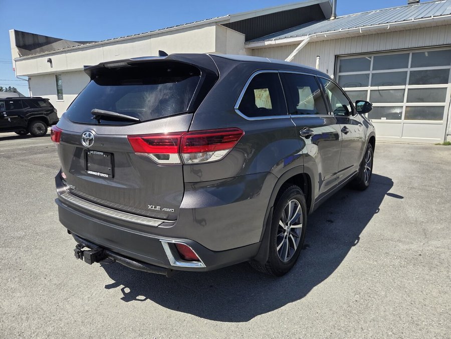 2017 Toyota Highlander 2017 Grey