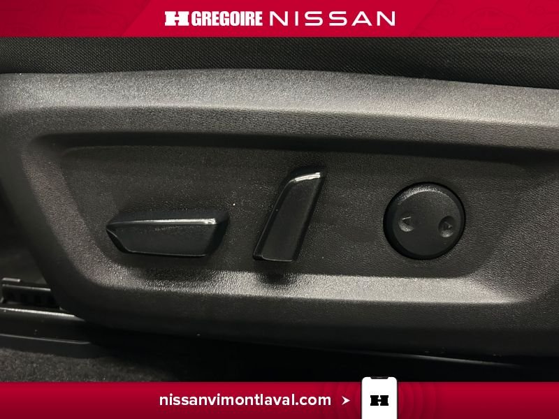 Nissan Rogue 2024 Blanc Laval - photo #21