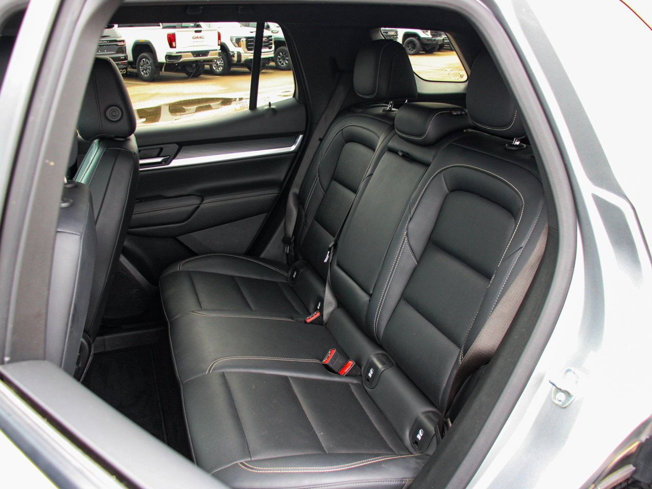 2025 GMC Terrain AWD 4dr Elevation Grey Sherwood Park - photo #28