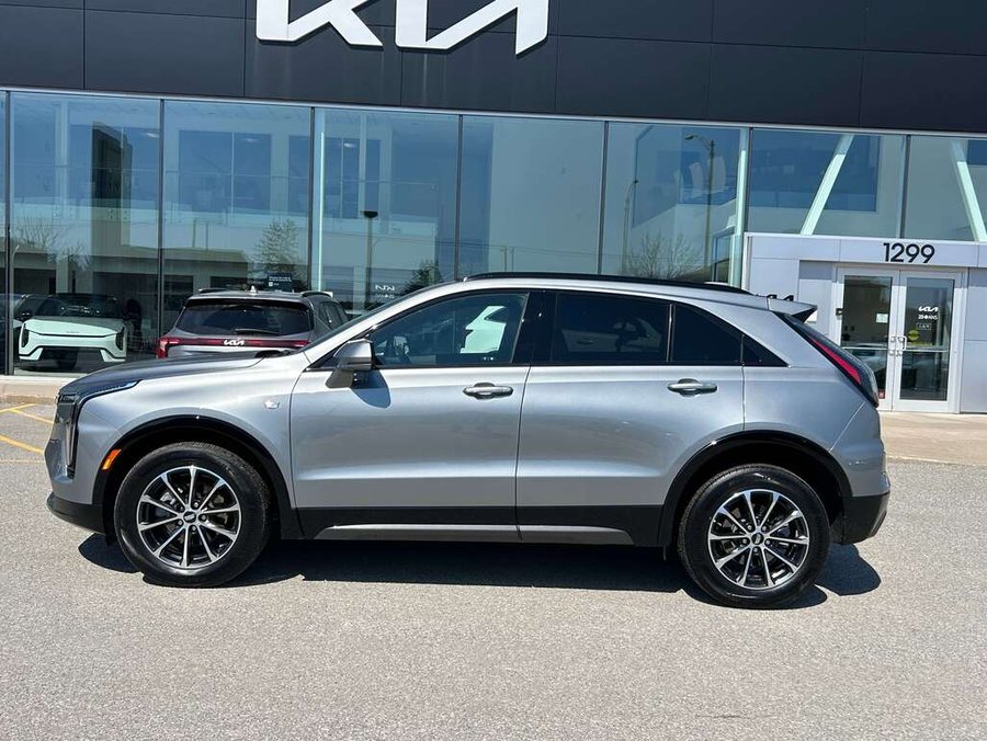 2024 Cadillac XT4 2024 Silver