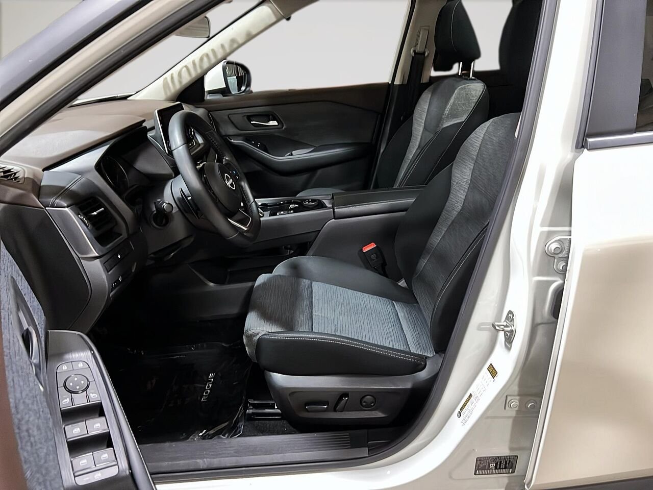 Nissan Rogue 2023 Blanc Québec - photo #8