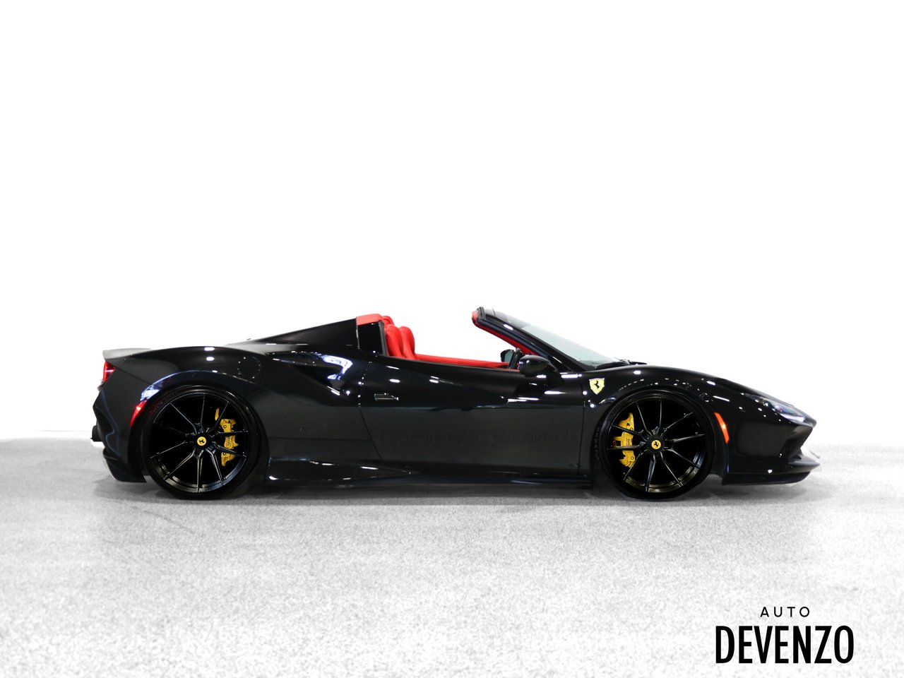 2021 Ferrari F8 Spider Black Saint-Eustache - photo #2