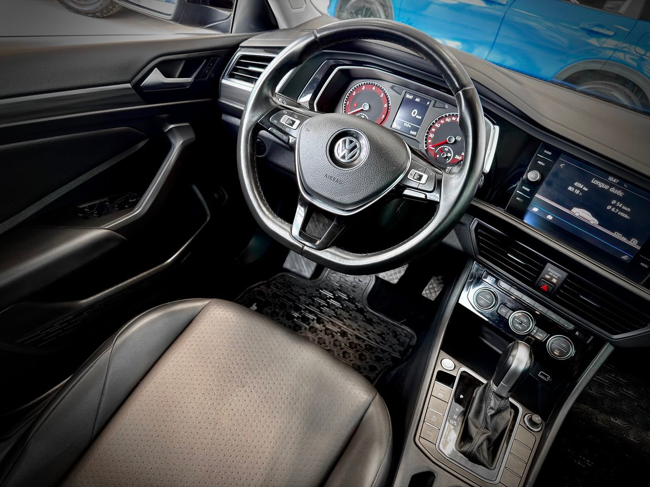 Volkswagen Jetta 2025 Gris Notre-Dame-des-Prairies - photo #19