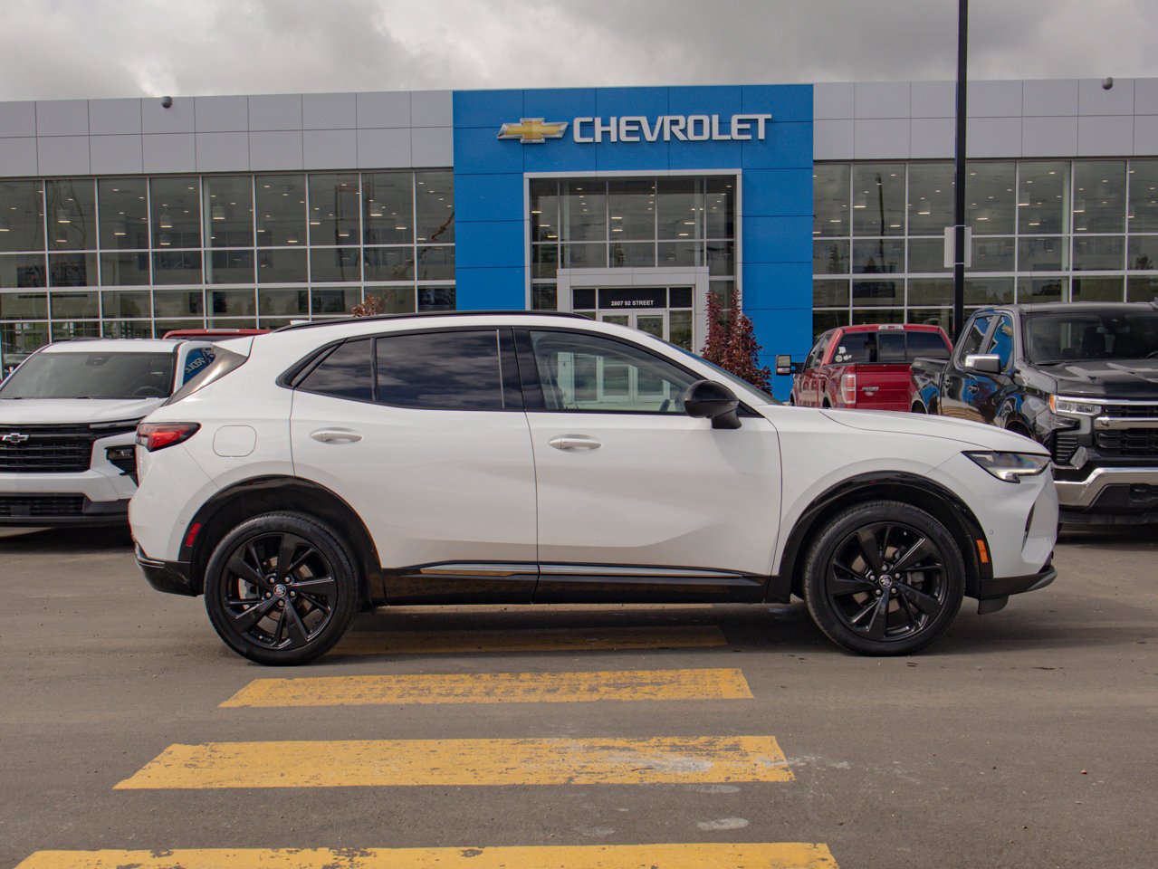 2022 Buick Envision AWD 4dr Essence White Sherwood Park - photo #12