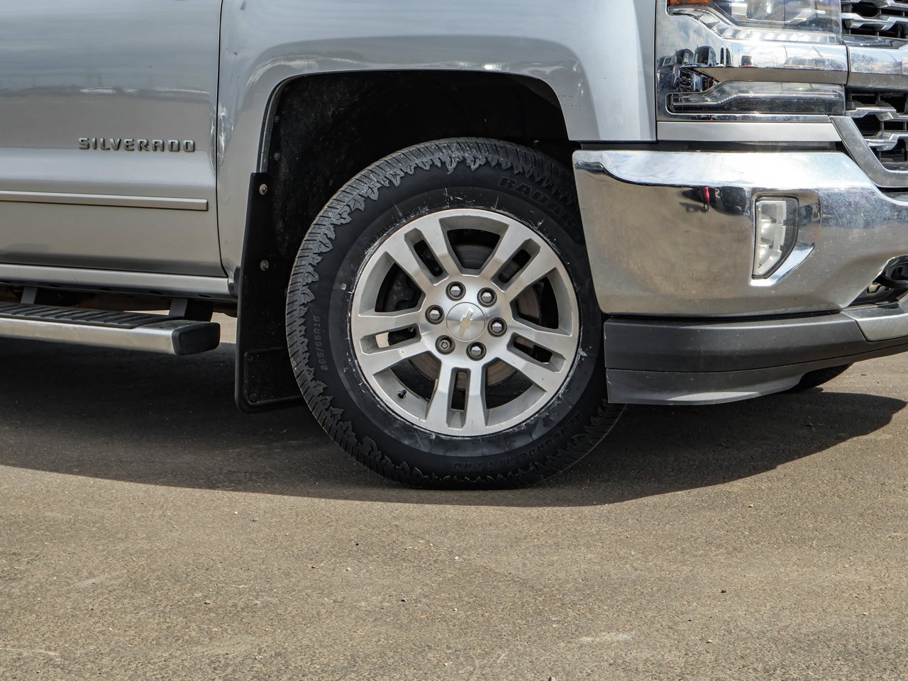 2018 Chevrolet Silverado 1500 4WD Crew Cab 143.5 LTZ w/2LZ Grey Sherwood Park - photo #10