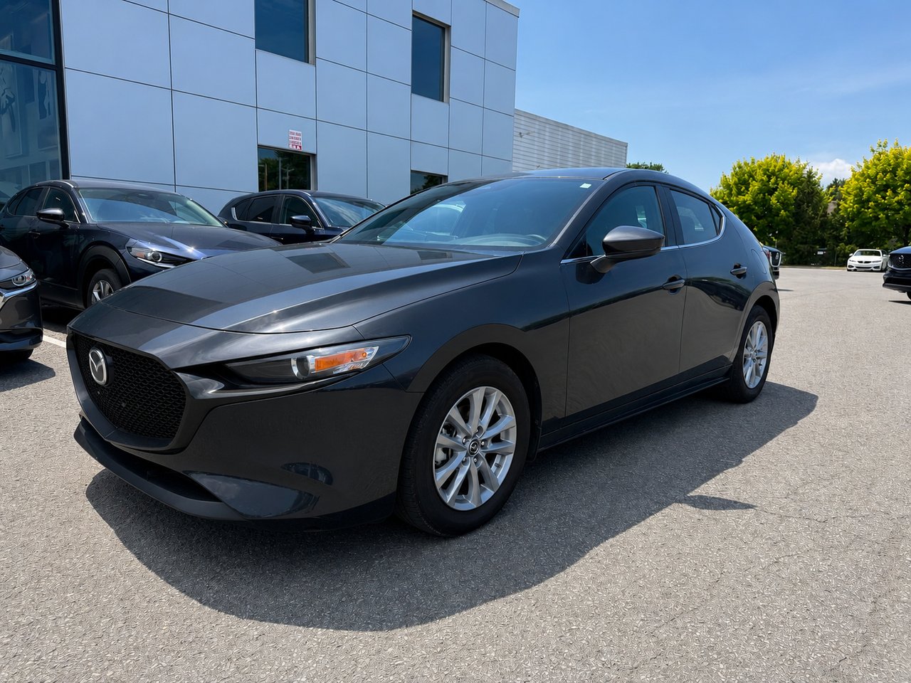 2025 Mazda Mazda3 Sport GX Black Châteauguay - photo #2
