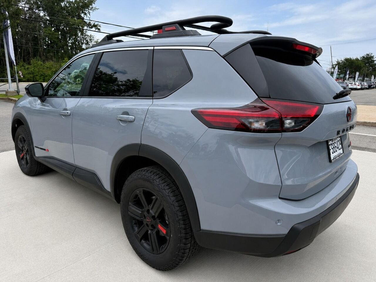 2026 NISSAN Rogue ROGUE ROCK CREEK Boulder Grey Pearl Châteauguay - photo #2