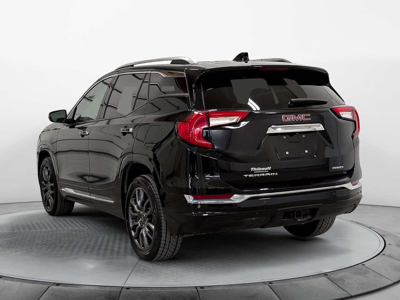 GMC Terrain DENALI AWD Toit Pano 11 859 KM Seulement!!! 2024 Noir Sherbrooke - photo #2