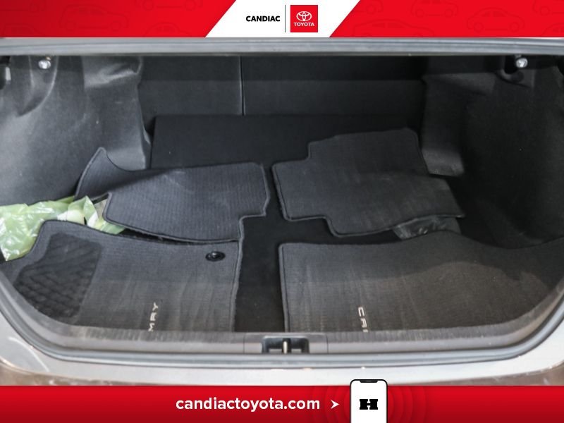 Toyota Camry 2022 Gris Saint-Eustache - photo #32
