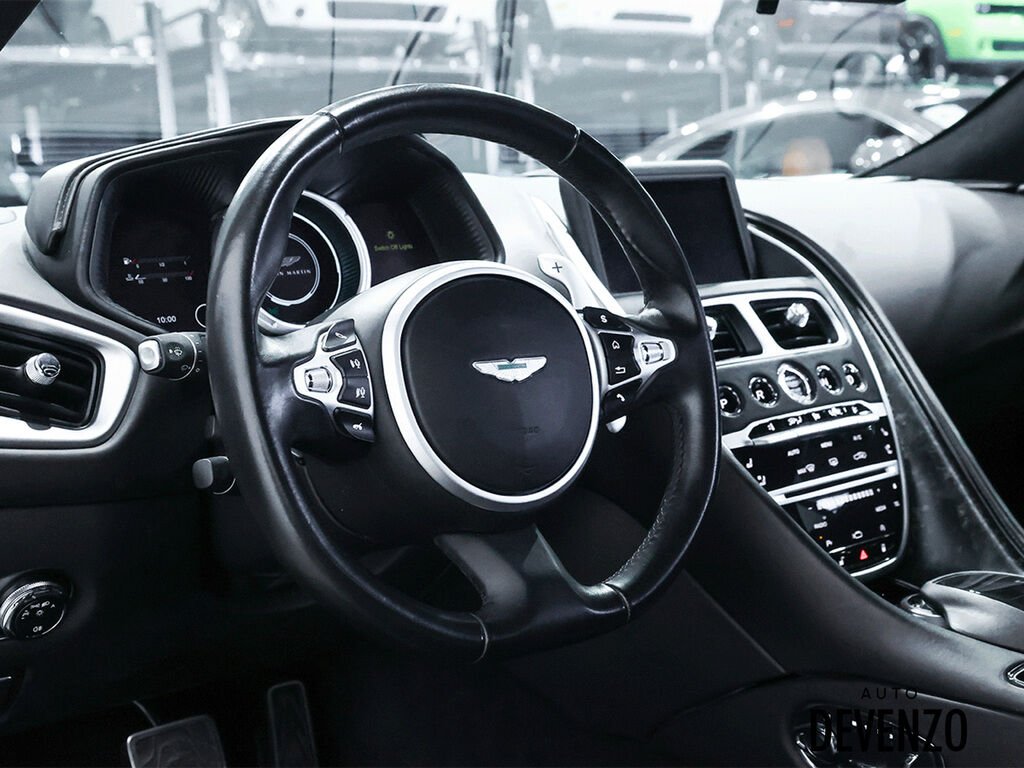 Aston Martin DB11 2017 Noir Saint-Eustache - photo #17