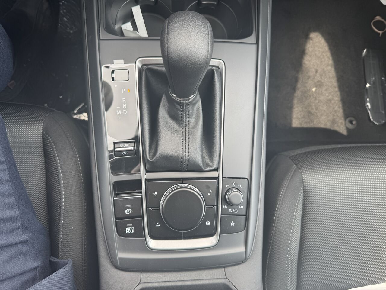 Mazda CX-30 GX TI 2026 Gris mécanique métallisé Saint-Jérôme - photo #23