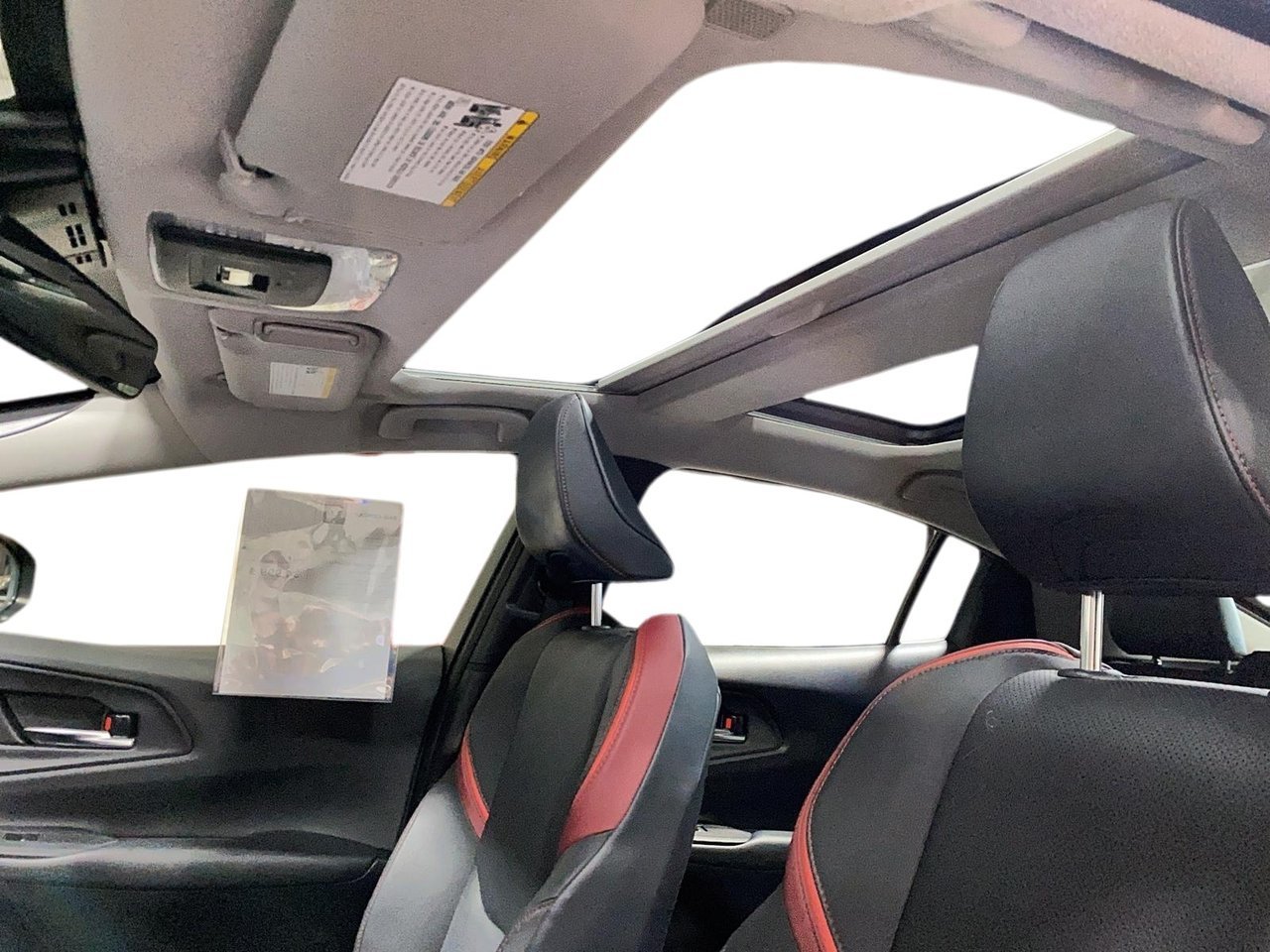 Toyota Prius Prime NIV JTDACACU4R3019131 2024 Gris Chicoutimi - photo #10