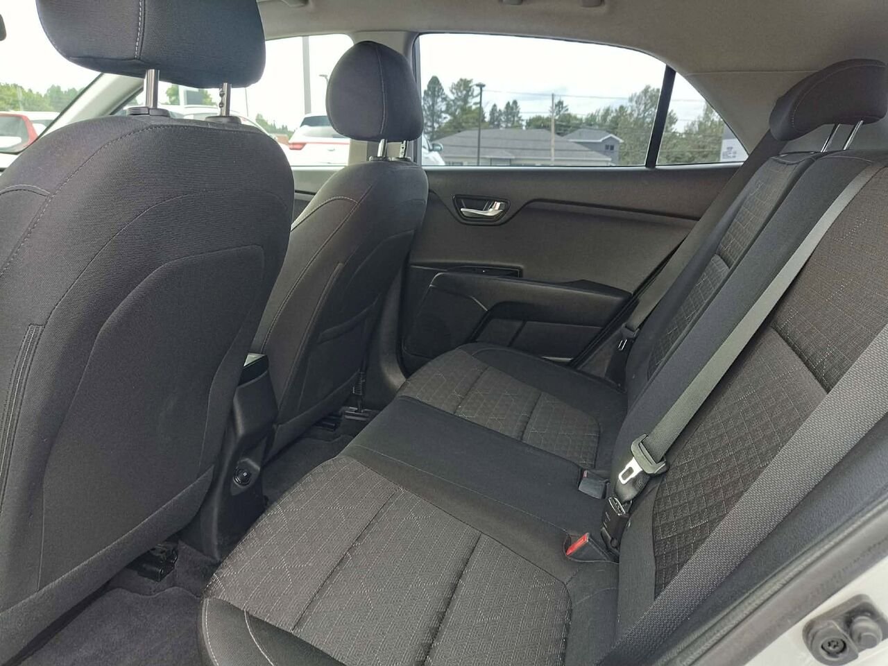 2019 Kia Rio 5 portes Silver Nantes - photo #9