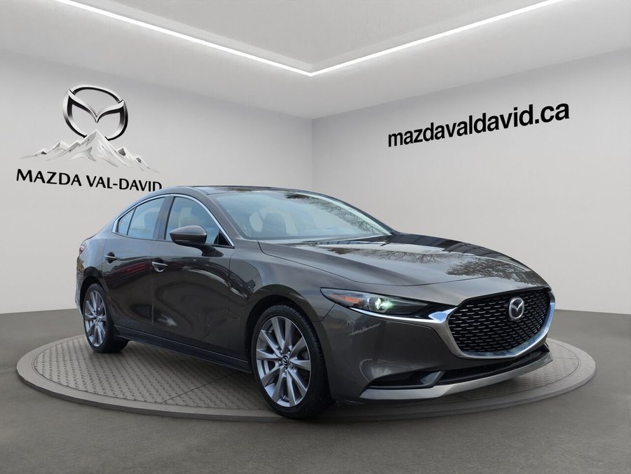 Mazda Mazda3 GT Auto FWD, Navigation, Sièges fonction mémoire, Volant chauffant 2019 Bronze