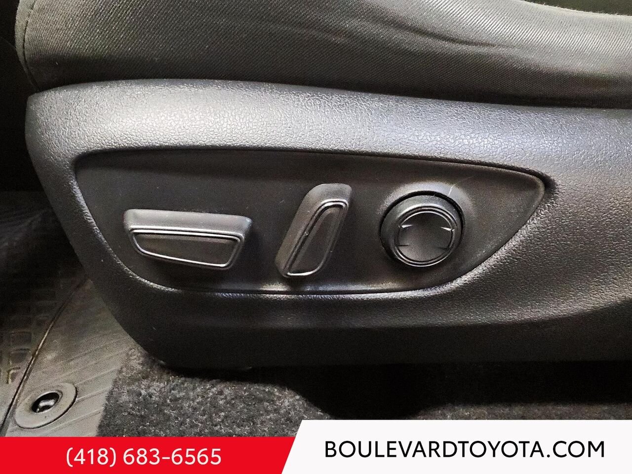 Toyota RAV4 100111A-2 | XLE, AWD 2021 Gris Québec - photo #9