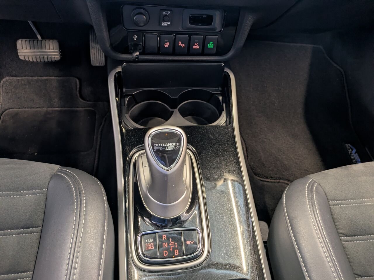 Mitsubishi Outlander PHEV 2022 Blanc Gatineau - photo #9