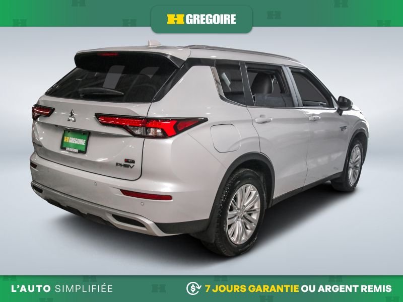 2025 Mitsubishi Outlander White Saint-Eustache - photo #7