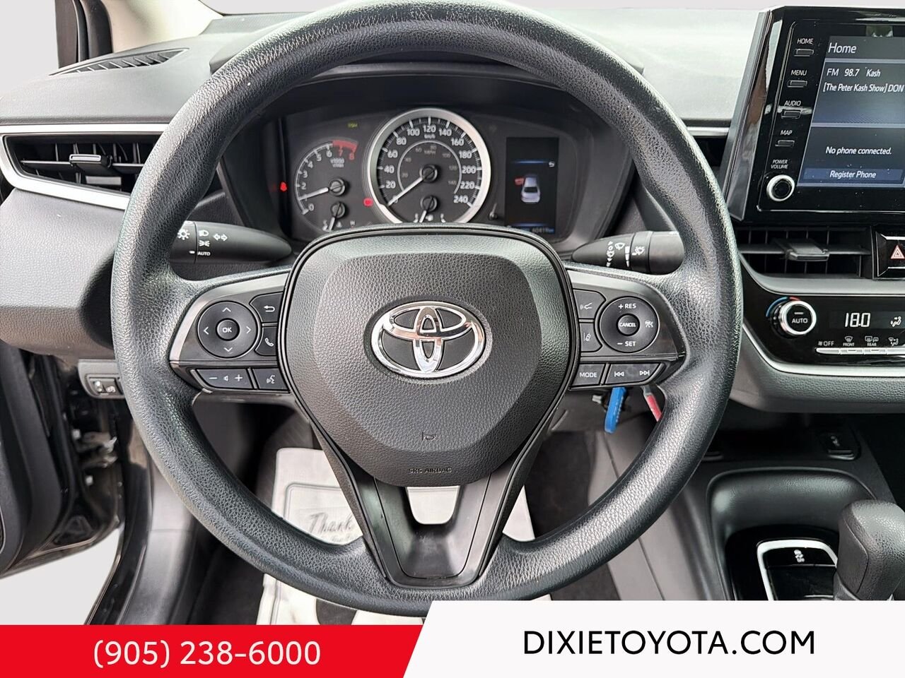 2022 Toyota Corolla LE / HEATED SEATS / BACK UP CAMERA / TOYOTA SAFETY SENSE / APPLE CARPLAY AND ANDROID AUTO Black Mississauga - photo #9