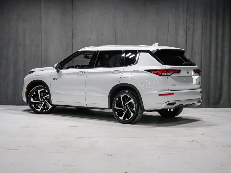 2023 Mitsubishi Outlander Plug-In Hybrid GT
