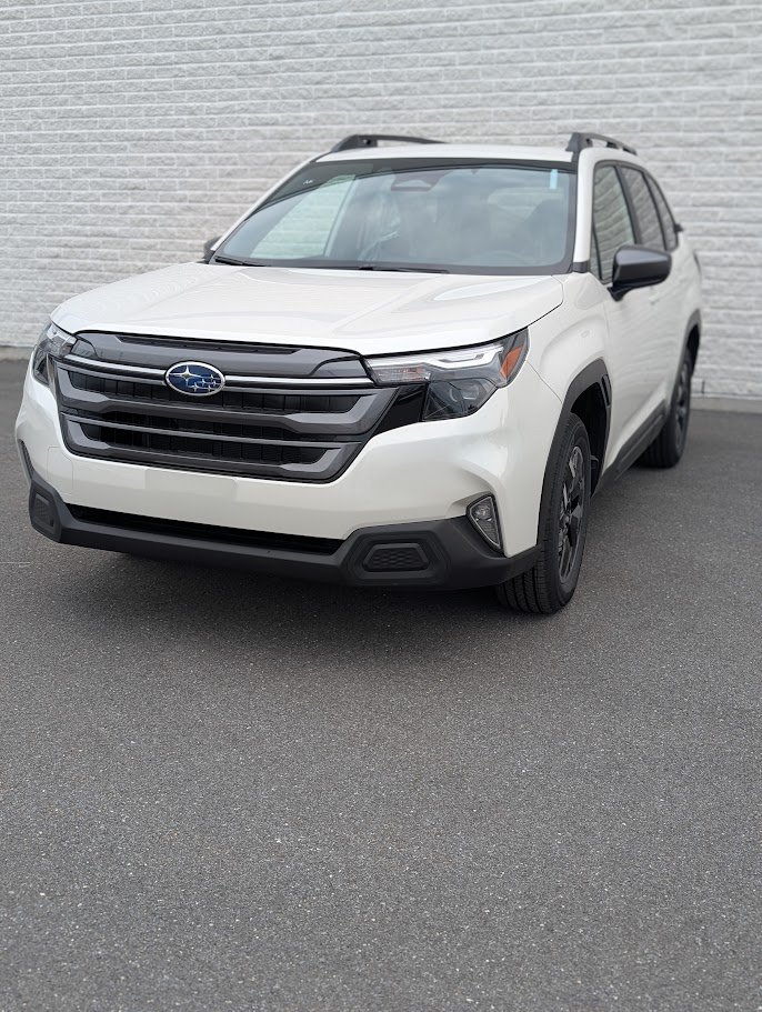 2026 SUBARU Forester TOURING Crystal White Pearl Saint-Hyacinthe - photo #0