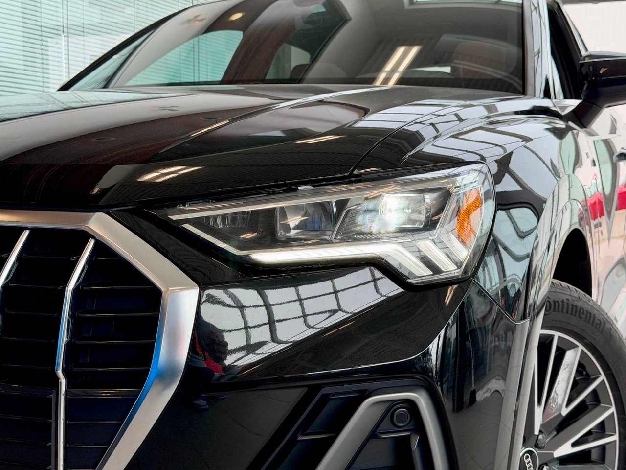 2023 Audi Q3 Black Notre-Dame-des-Prairies - photo #2