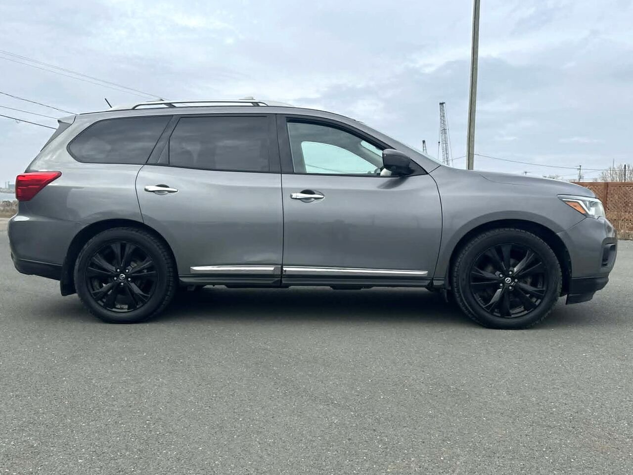 2018 Nissan Pathfinder Platine 4x4 Grey Matane - photo #5