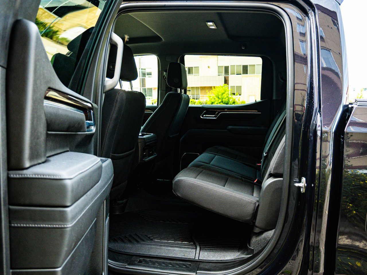 2022 Chevrolet Silverado 1500 4WD Crew Cab 147 LT Trail Boss Black Sherwood Park - photo #27