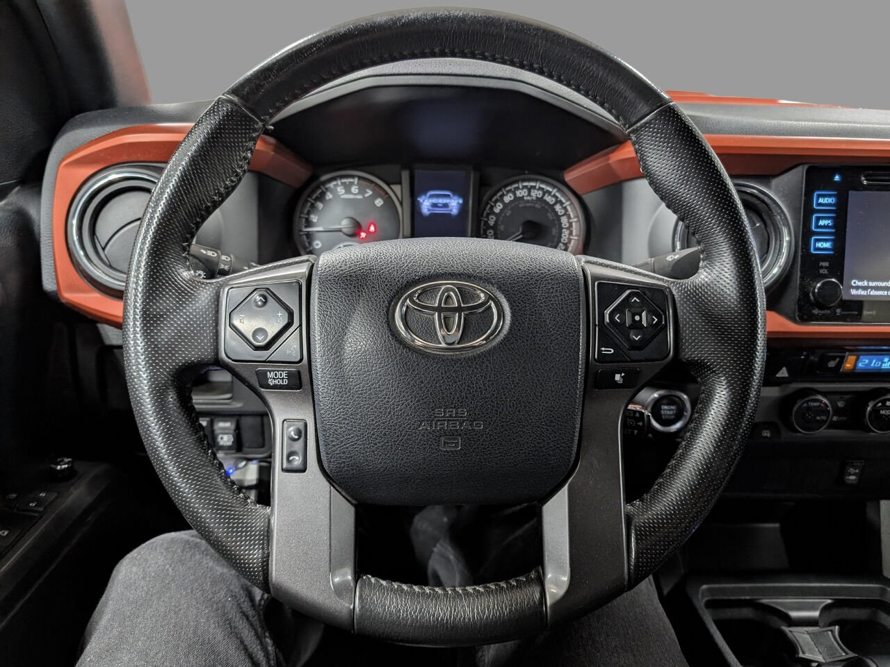 2017 Toyota Tacoma 5TFDZ5BN2HX018435 Orange Sherbrooke - photo #12