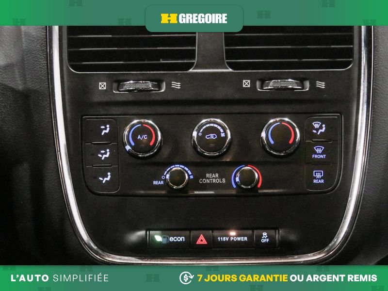 Dodge GR Caravan 2019 Bleu Blainville - photo #24