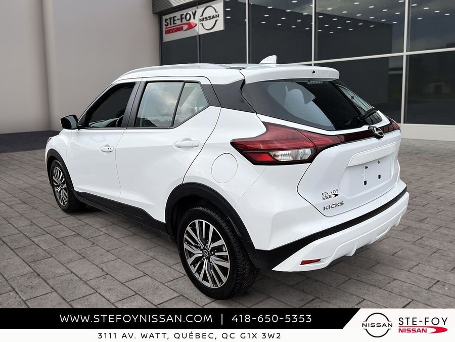 2025 Nissan Kicks Play SV 2025 Black