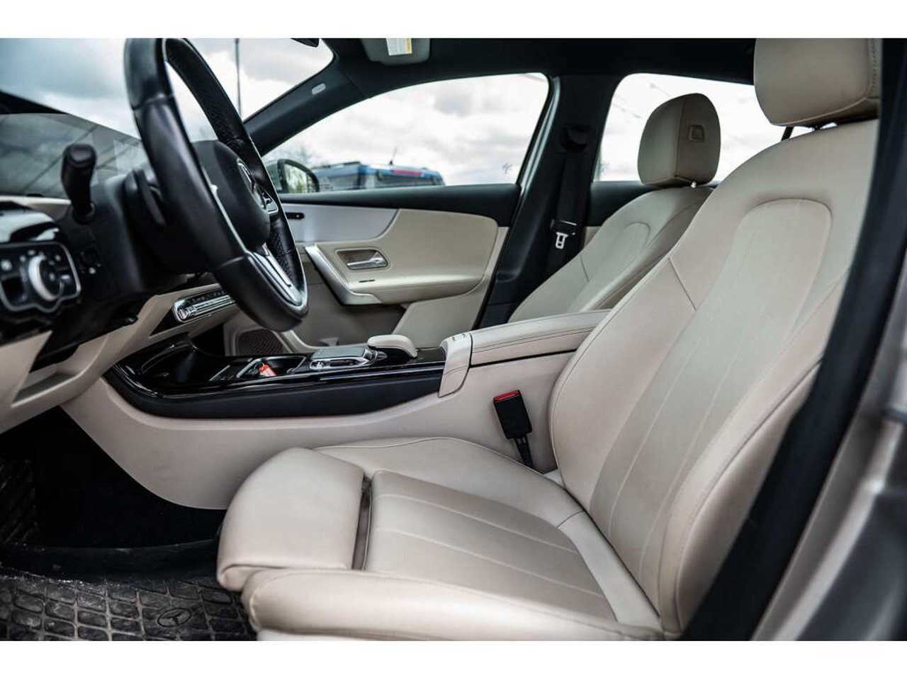 2019 Mercedes-Benz A-Class Silver Sainte-Julienne - photo #14
