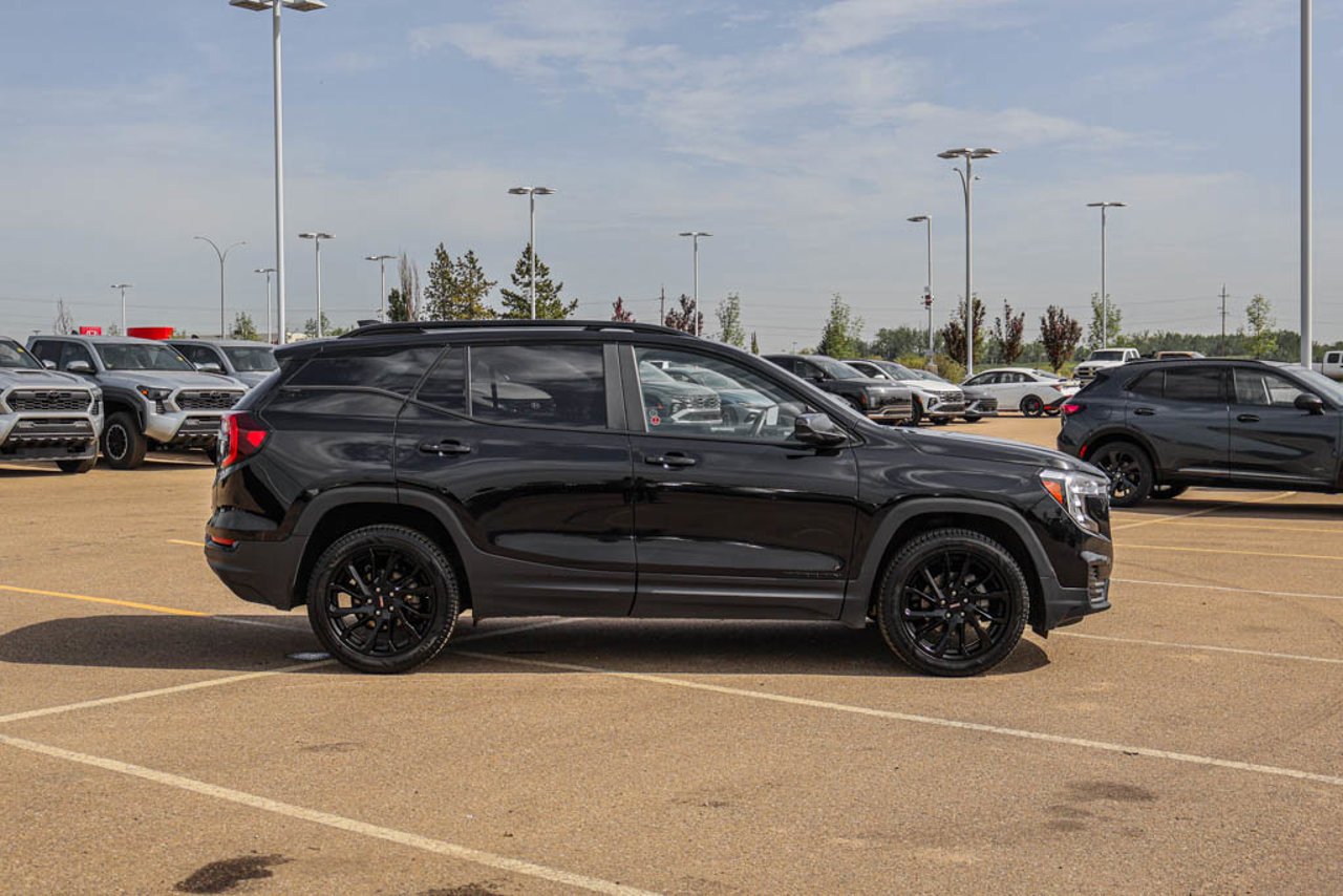 2024 GMC Terrain AWD 4dr SLE Black Sherwood Park - photo #9