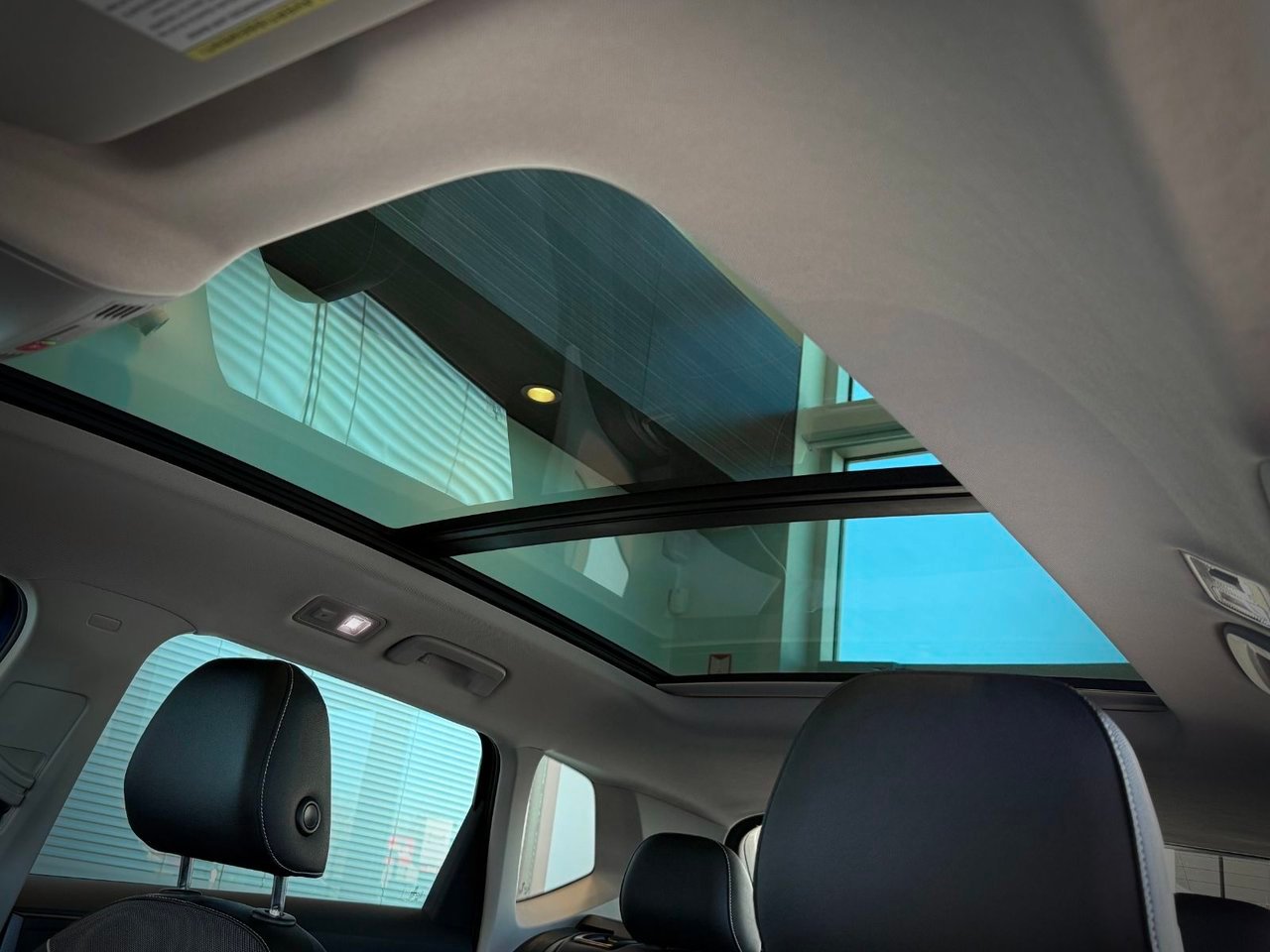 Volkswagen Taos 2023 Bleu Notre-Dame-des-Prairies - photo #16