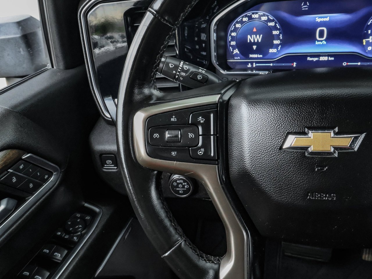 2024 Chevrolet Silverado 3500HD 4WD Crew Cab 159 High Country White Sherwood Park - photo #22