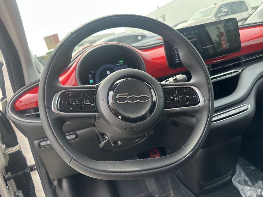 2025 FIAT 500 E RED 2025
