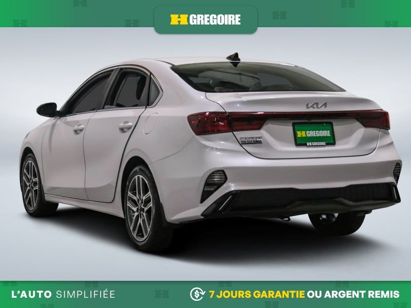 2023 Kia Forte White Laval - photo #5