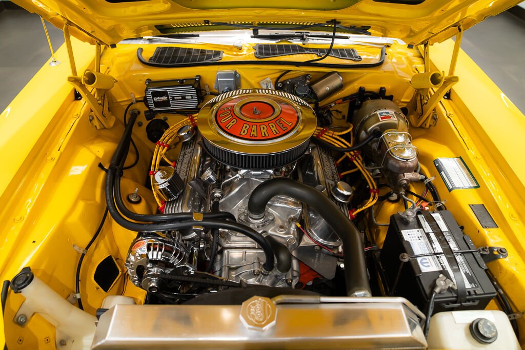 Dodge Challenger 1972 Jaune Montréal - photo #20
