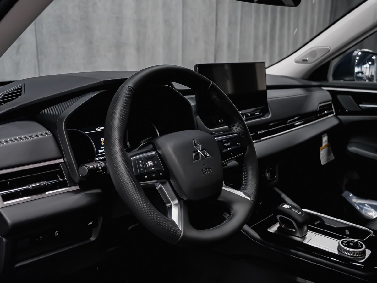 2026 Mitsubishi Outlander SE Cosmic Blue Montreal - photo #7