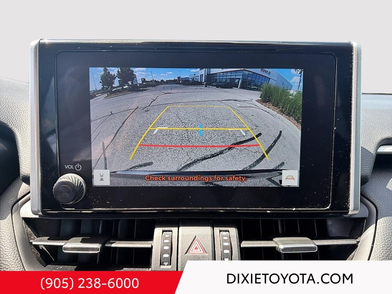 2024 Toyota RAV4 Hybrid XLE PREMIUM AWD / CLEAN CARFAX / HEATED SEATS / MOONROOF / ALLOY WHEELS / CARPLAY AND ANDROID AUTO Midnight Black Metallic Mississauga - photo #15