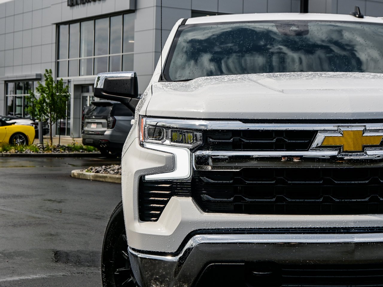 2026 Chevrolet Silverado 1500 4WD Crew Cab 147 LT White Sherwood Park - photo #4