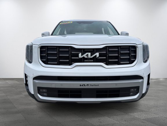 2023 Kia Telluride White Thetford Mines - photo #1