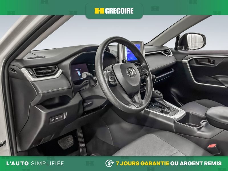 2024 Toyota Rav 4 White Laval - photo #29