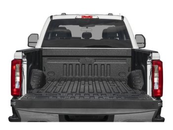 Ford Super Duty F-350 à roues arrière simples XLT