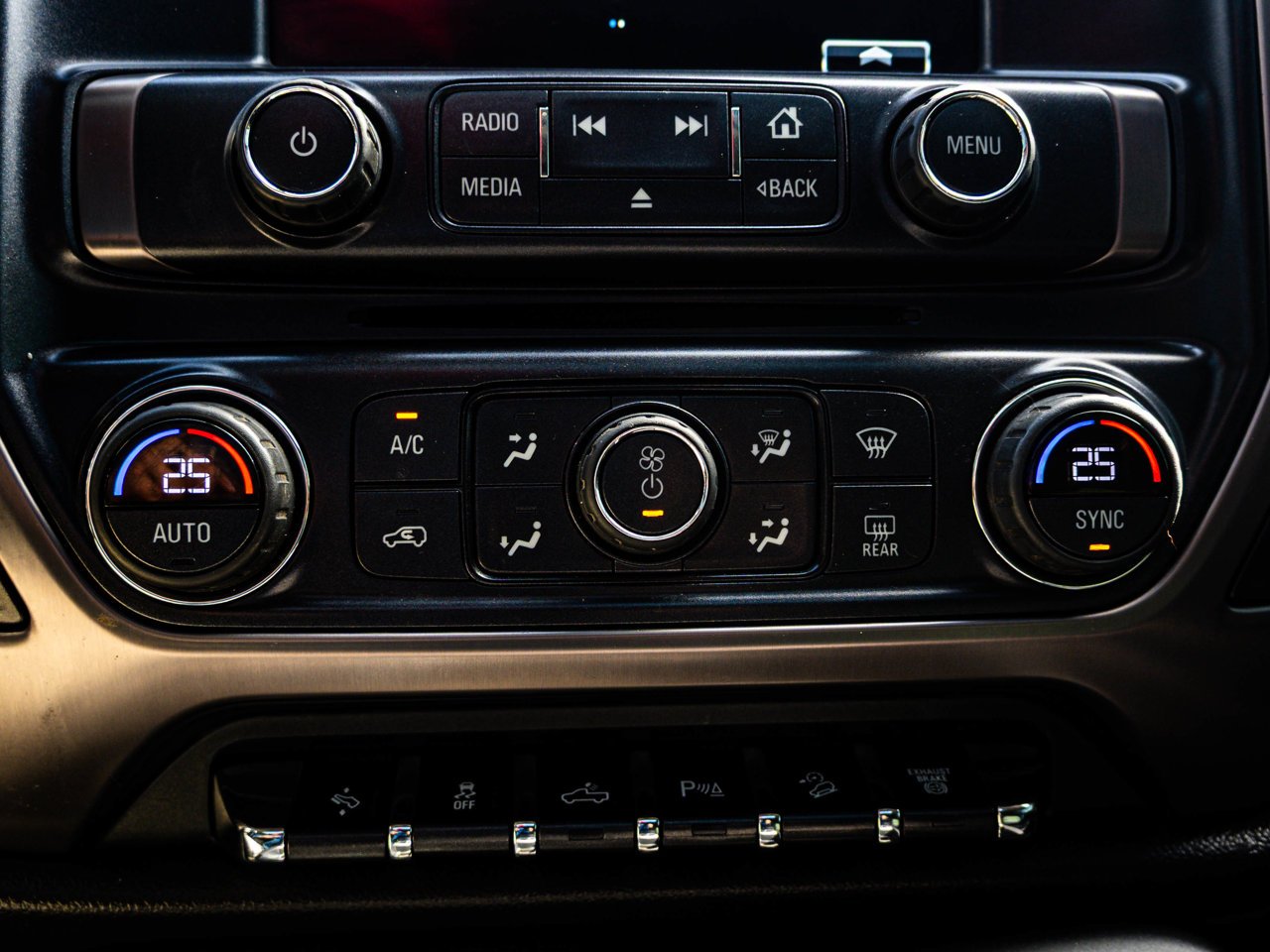 2019 GMC Sierra 2500HD 4WD Crew Cab 153.7 SLT Black Sherwood Park - photo #27