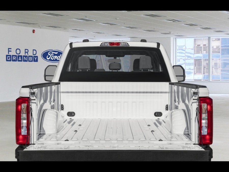 Ford Super Duty F-250 SRW XL cabine 6 places 4RM caisse de 8 pi 2026 Rouge