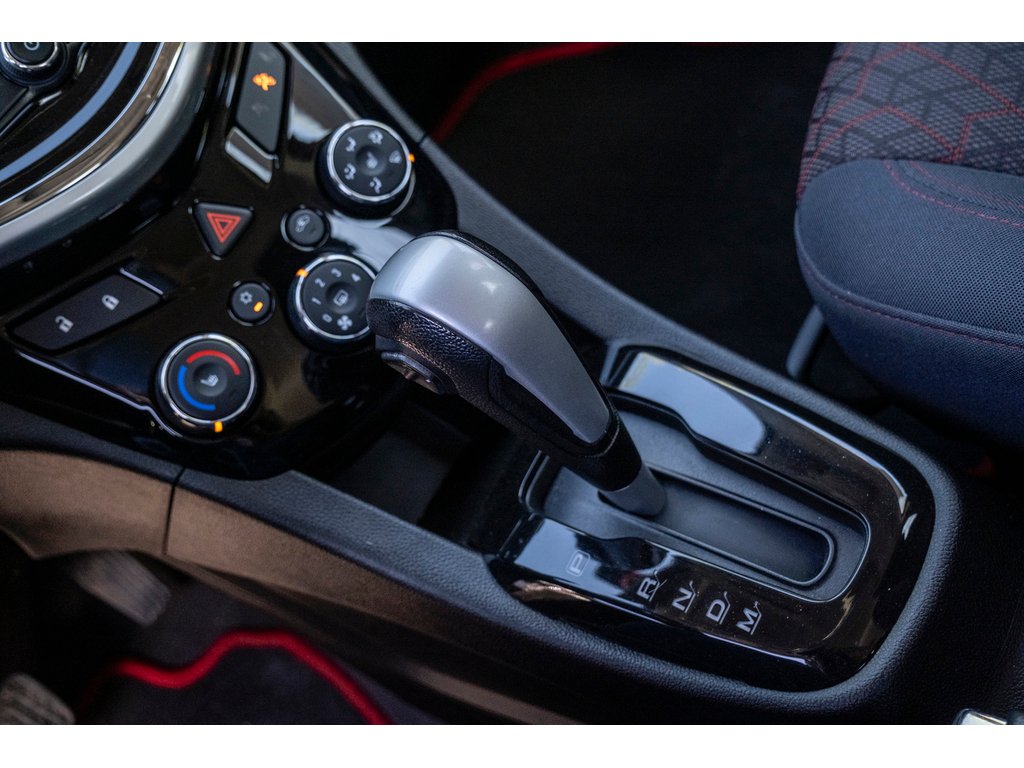 Chevrolet Sonic 2017 Rouge Gatineau - photo #16