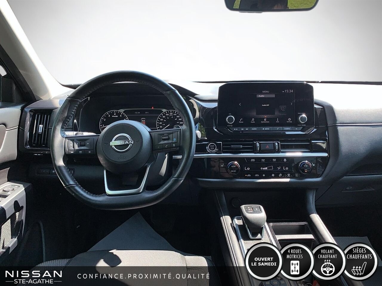 2024 Nissan Pathfinder Blue Saint-Jérôme - photo #9