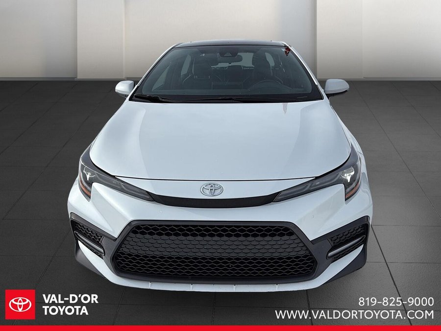 Toyota Corolla XSE TOIT CUIR XSE CVT 2022 2022 Frisson glacé nacré avec toit noir