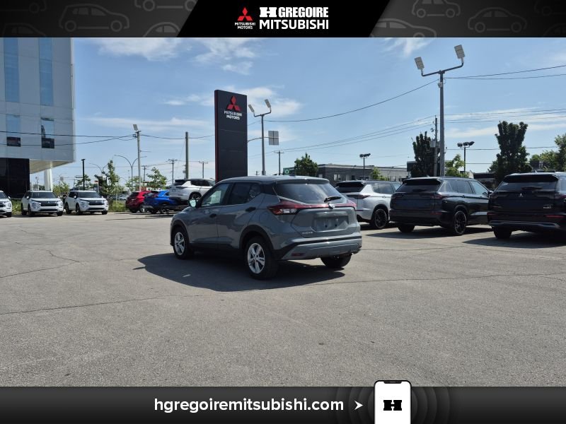 2021 Nissan Kicks Grey Blainville - photo #7