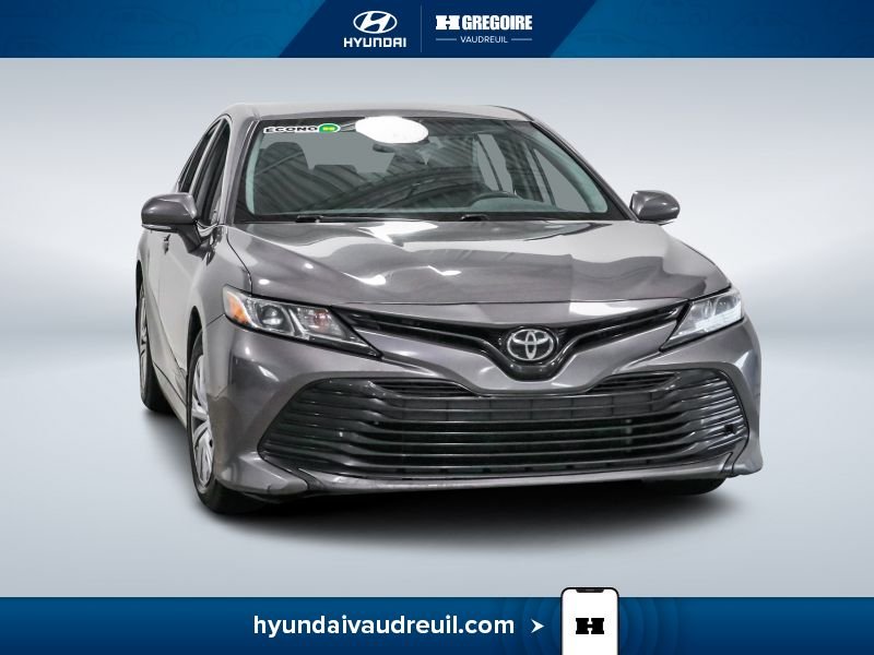 2020 Toyota Camry Grey Laval - photo #0